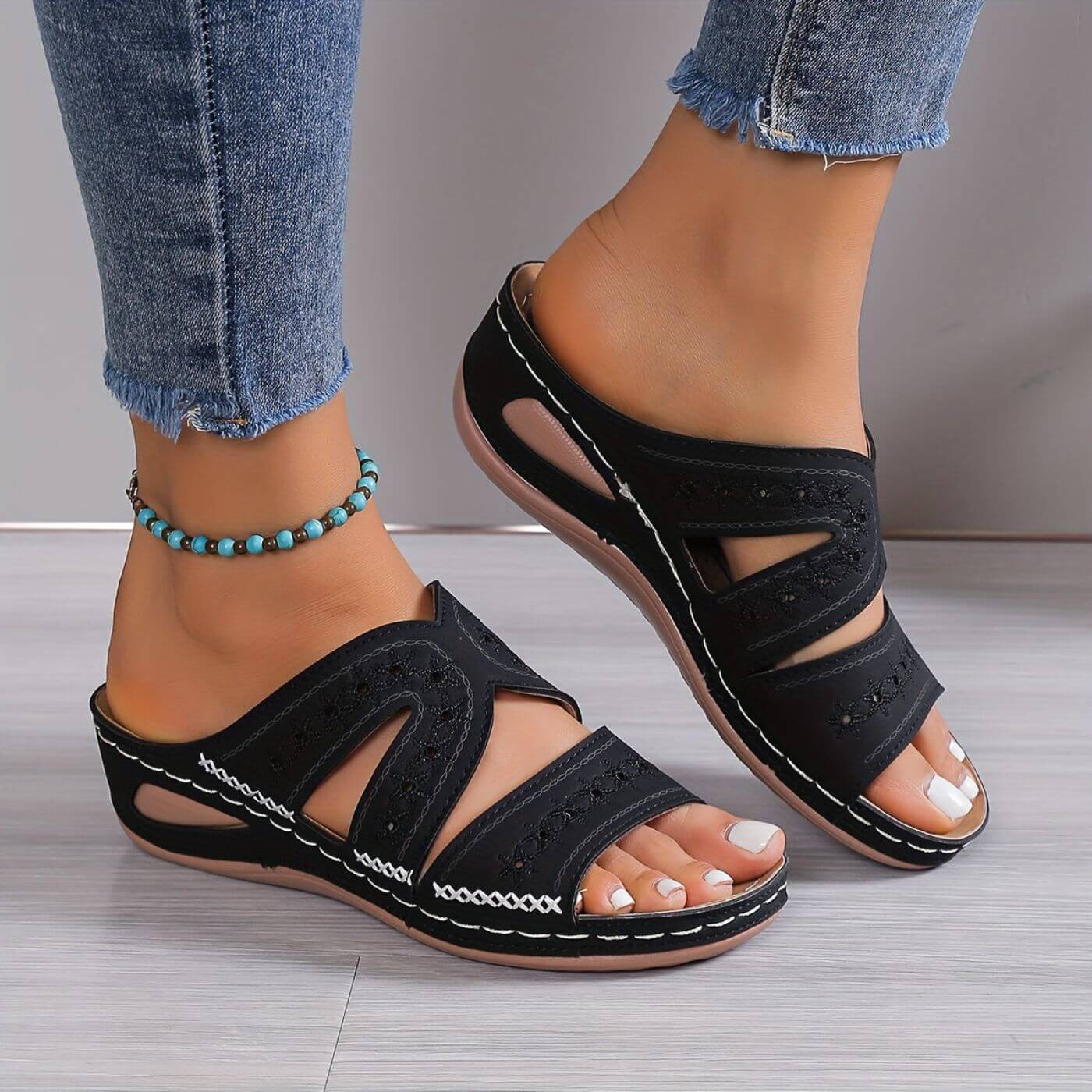 Soleva non-slip comfort sandals in KIM London warm-weather styling