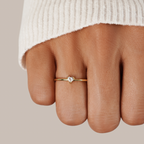 Leonie - Simple Gold Ring with Smooth Surface