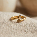 Hug Hands | Minimalist Ring