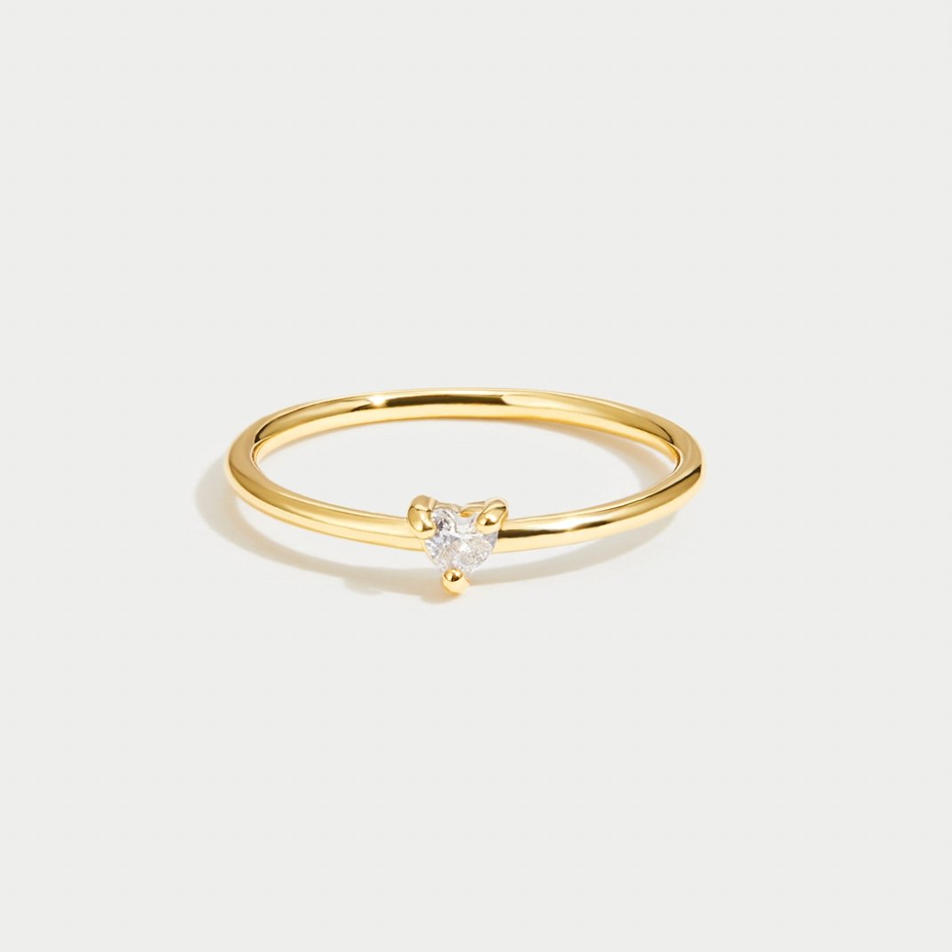 Leonie - Simple Gold Ring with Smooth Surface