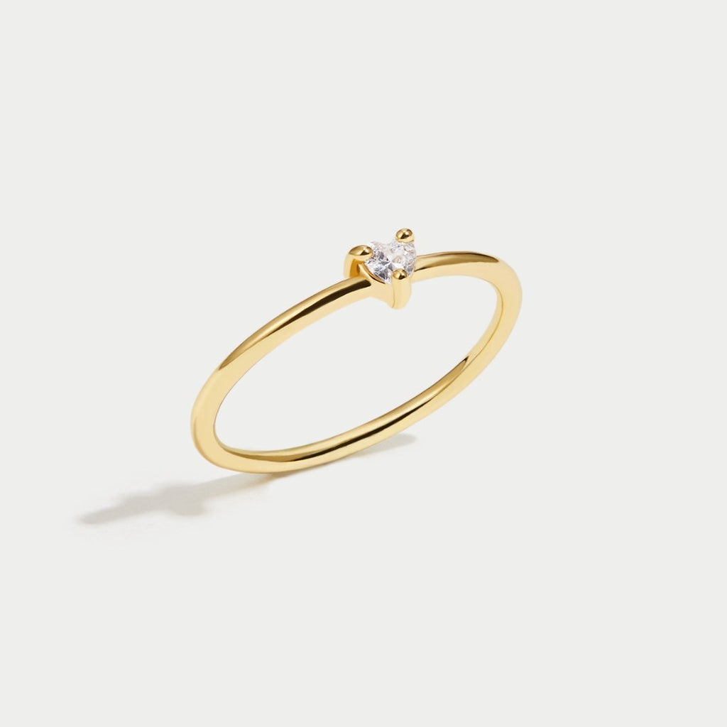 Leonie - Simple Gold Ring with Smooth Surface